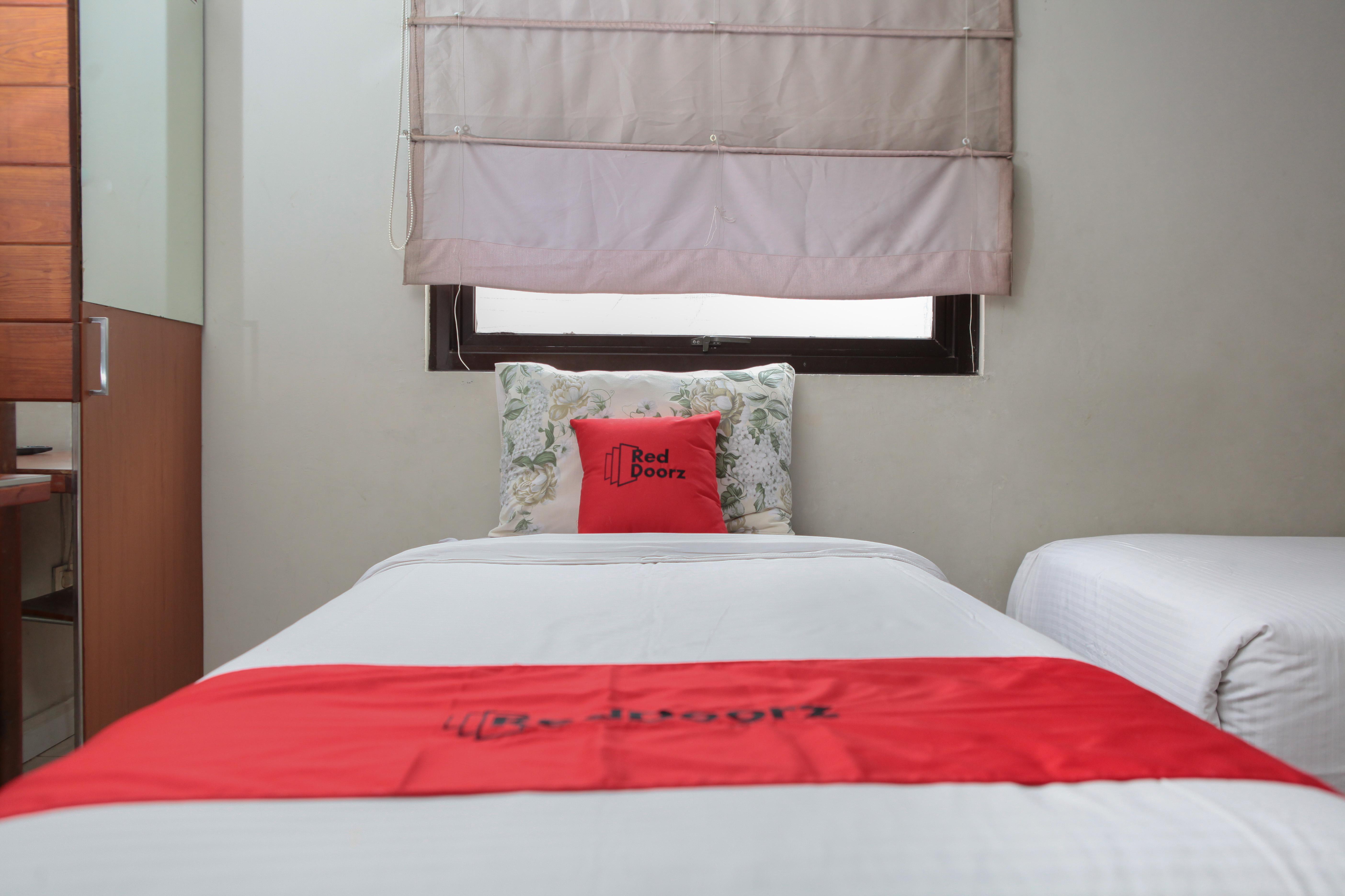 Wisma tamu Reddoorz Near Afrika 3 Bandung